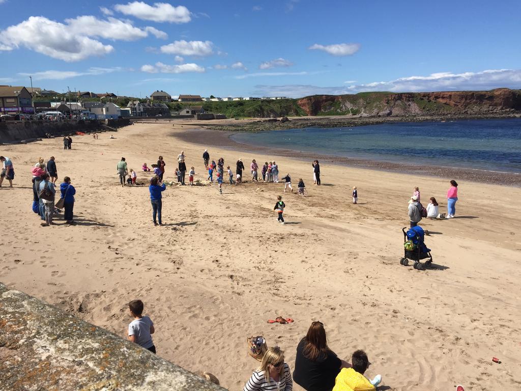 Hillcrest Bed & Breakfast Eyemouth Bagian luar foto